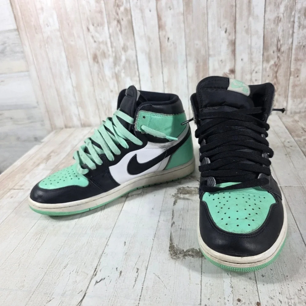Nike‎ Air Jordan 1 Retro High OG Green Glow Black White DZ5485-130 Mens Size 8.5